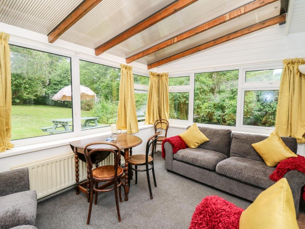 Maesgwyn Villa Cardigan Eksteriør billede