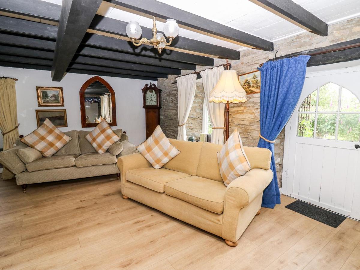Maesgwyn Villa Cardigan Eksteriør billede
